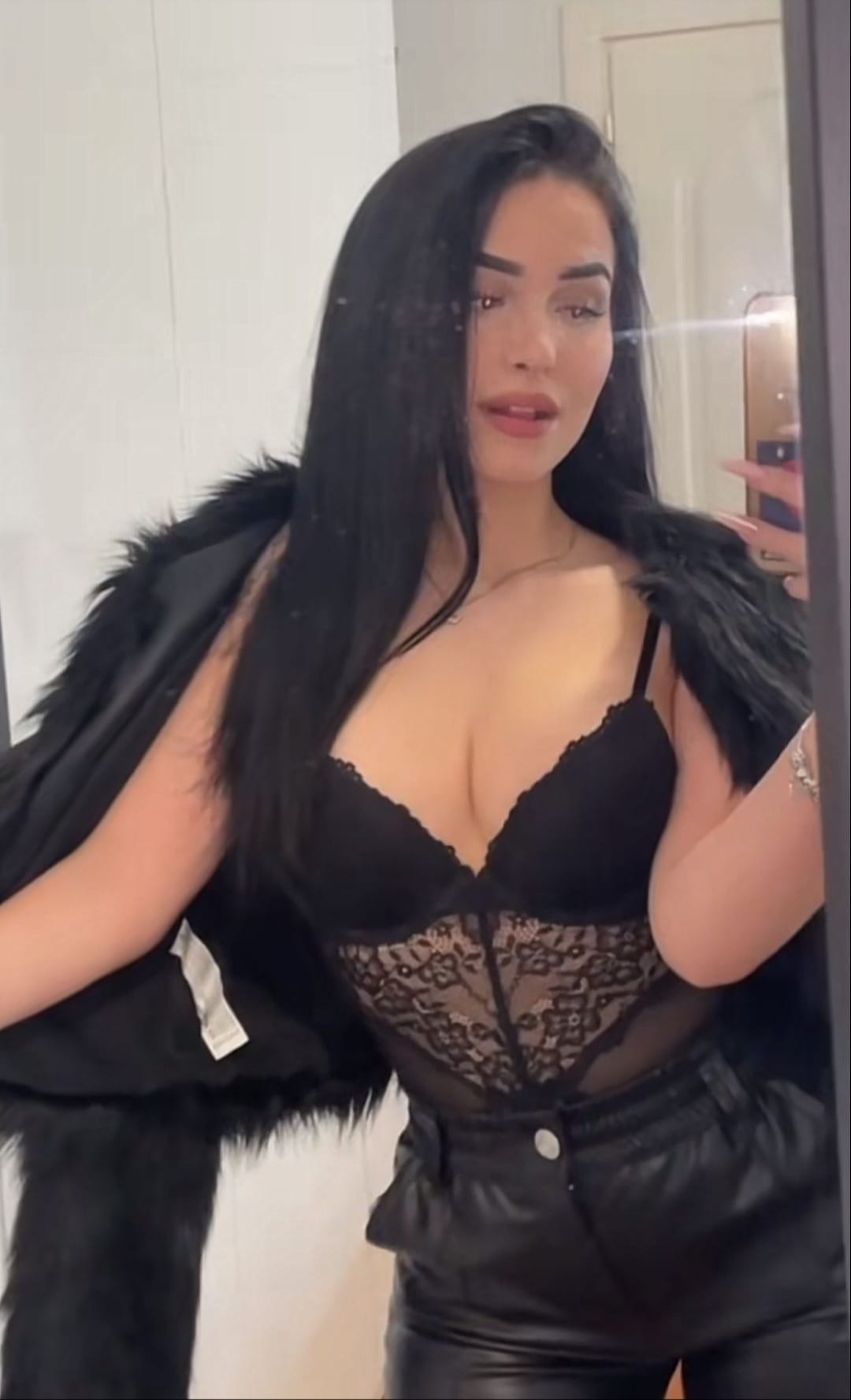 Ateşli Escort Sibel